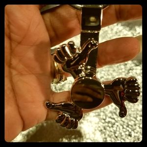 Thumbs up spinner keychain